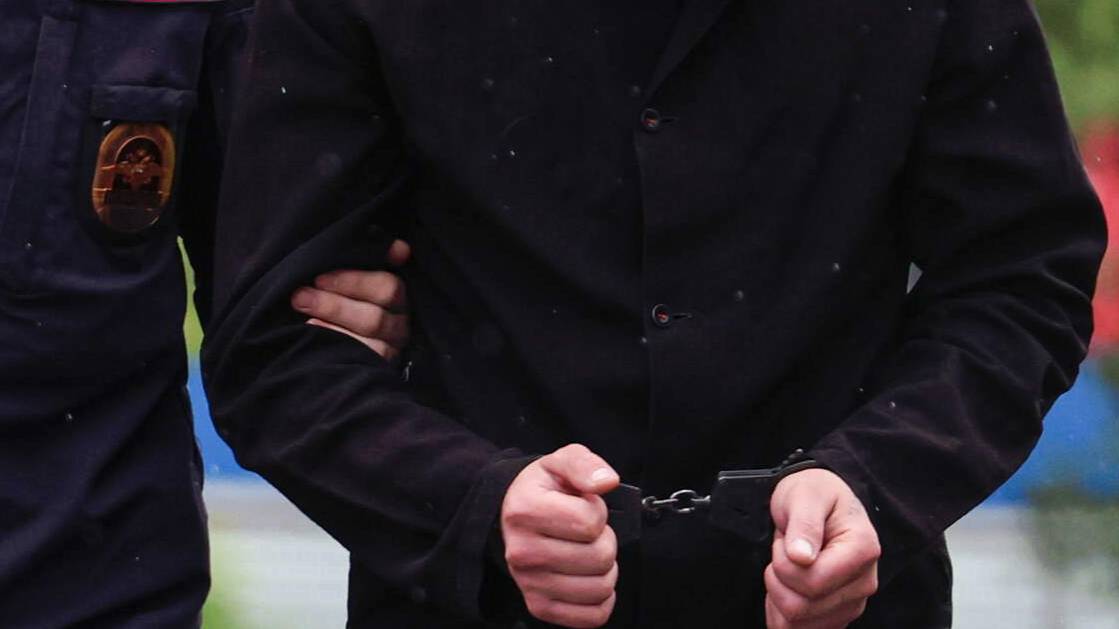 Мужчина открыл стрельбу из охотничьего карабина из квартиры в Хакасии