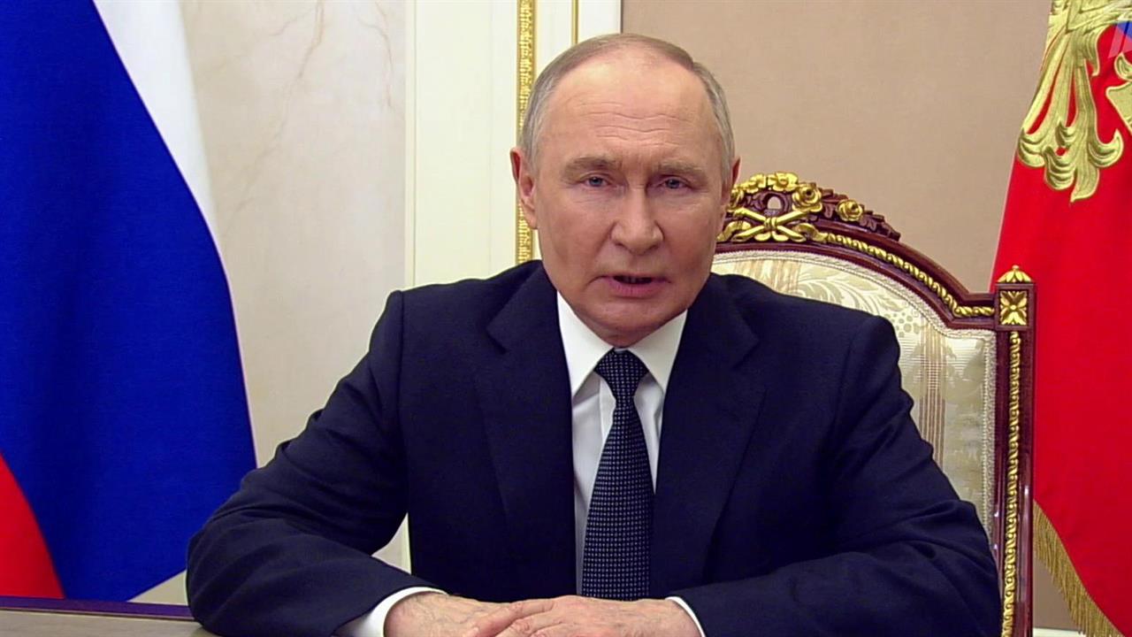 Владимир Путин поздравил российских пограничников с профессиональным праздником