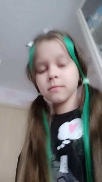 моя первая песня "Lina Luk".
