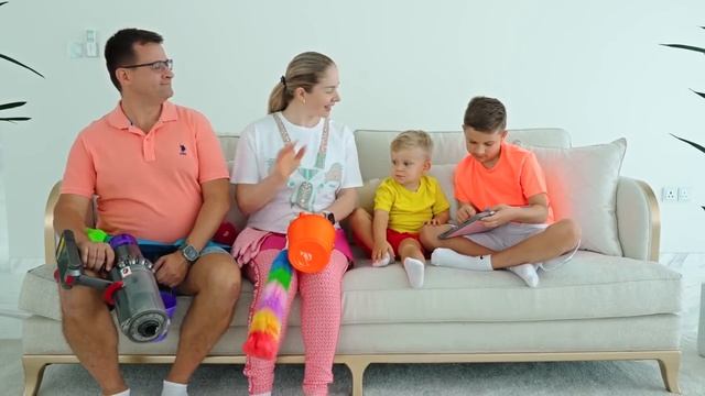 Диана и Рома показывают Оливеру как правильно себя, вести