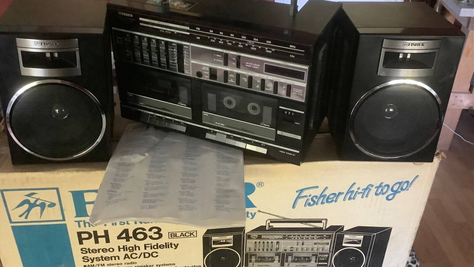 Черный бумбокс Fisher PH 463 система,Dolby,Япония,1985