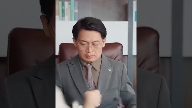 Миллиардер влюбился с первого взгляда в прекрасную де