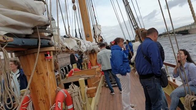 Посещение парусника Леди Л на Университетской набере?