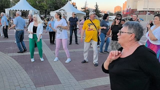 А я тебя поцелую... 23.05.25...
