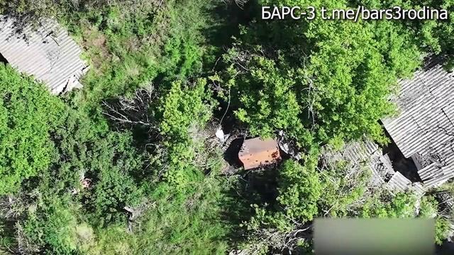 Дроноводы батальона БАРС-3 размотали минометный расчет укронацистов. Вместе с минометом, укры...