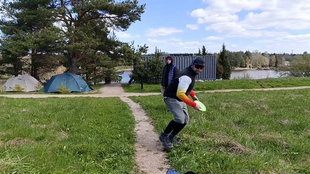 1. Соревнования по диск-гольфу 1-4 мая 2025г.  Тренировка с наставником .День 1 ,часть 1