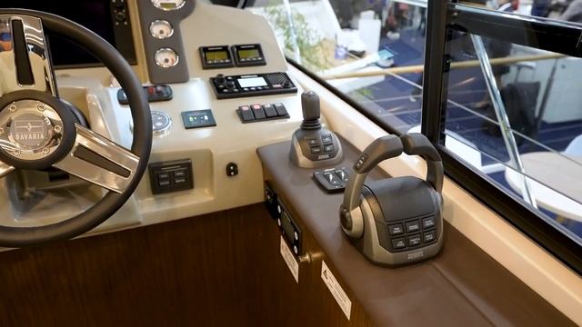 Bavaria Virtess 420 Yacht обзор моторной яхты | Yachts Expert