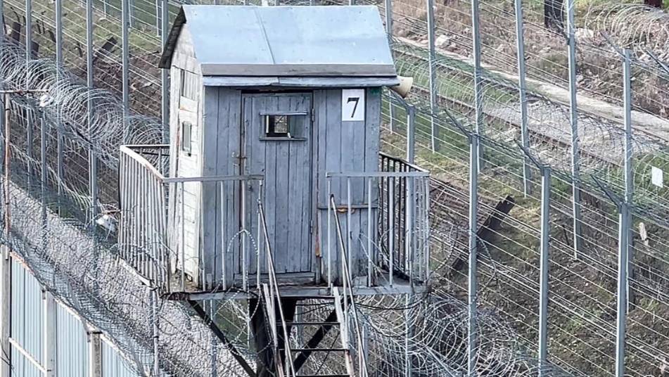 Жителю Хакасии дали 12 лет колонии строгого режима за покупку машины для ВСУ