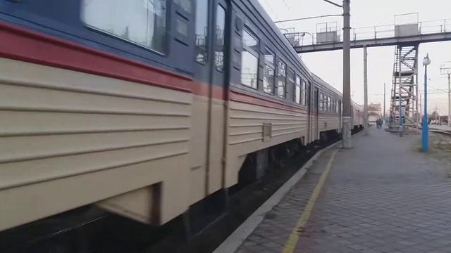 ЕПЛ2Т - 024   Восточный Экспресс  едит с Кривого Рога
