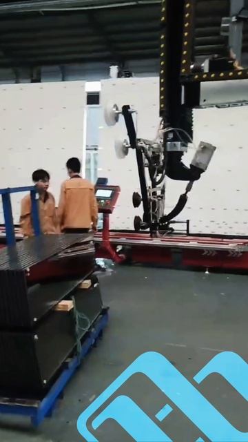 Автоматический манипулятор-робот для снятия стеклопакетов