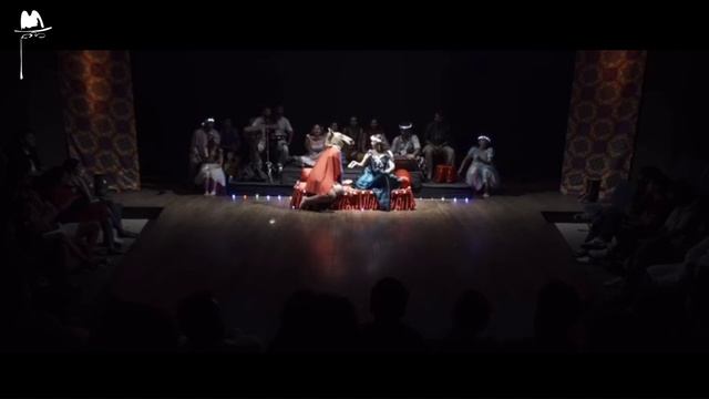 "Сон среднего класса о летней ночи"