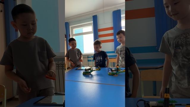 Подготовительная группа звездочки 
Вертолет из Lego Wedo 2.0