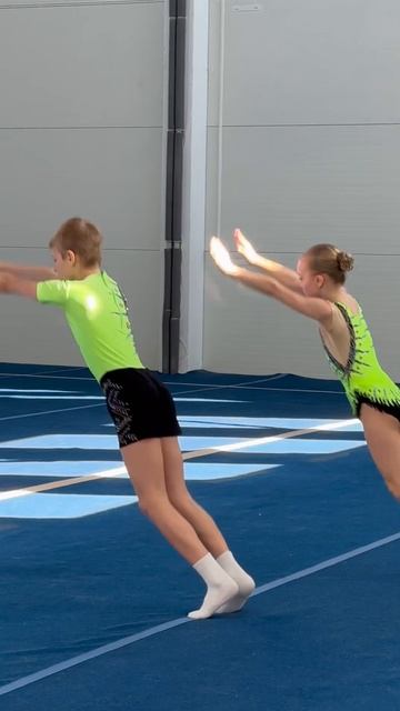 #шортс 🌟Смешанная пара🌟Дюкова Даниэла и Макаров Никита #калининград #спортивнаяакробатика