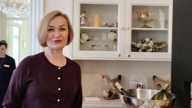 Завтрак с итальянским просекко и моравским сыром. Кар?
