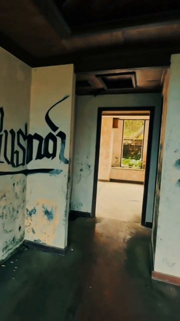 Даже Инна бросила меня в этом чертовом отеле  #заброшенноеместо #ghost #horror #скрытые #мистика