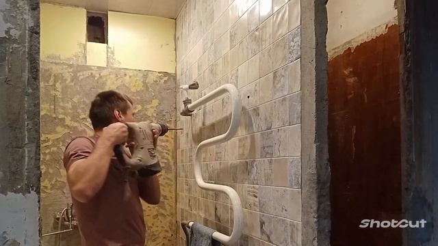 крепким батарею в ванной!