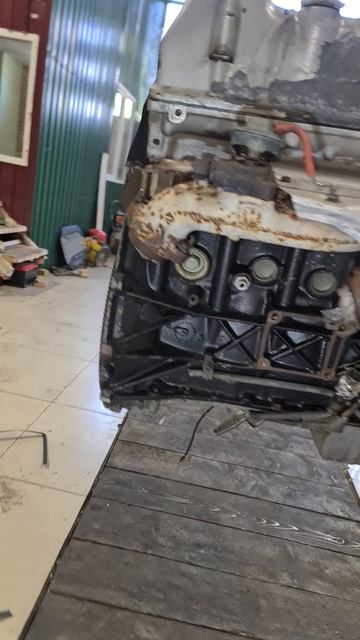 44  двигатель Mercedes E124 2.8 104 1993 года