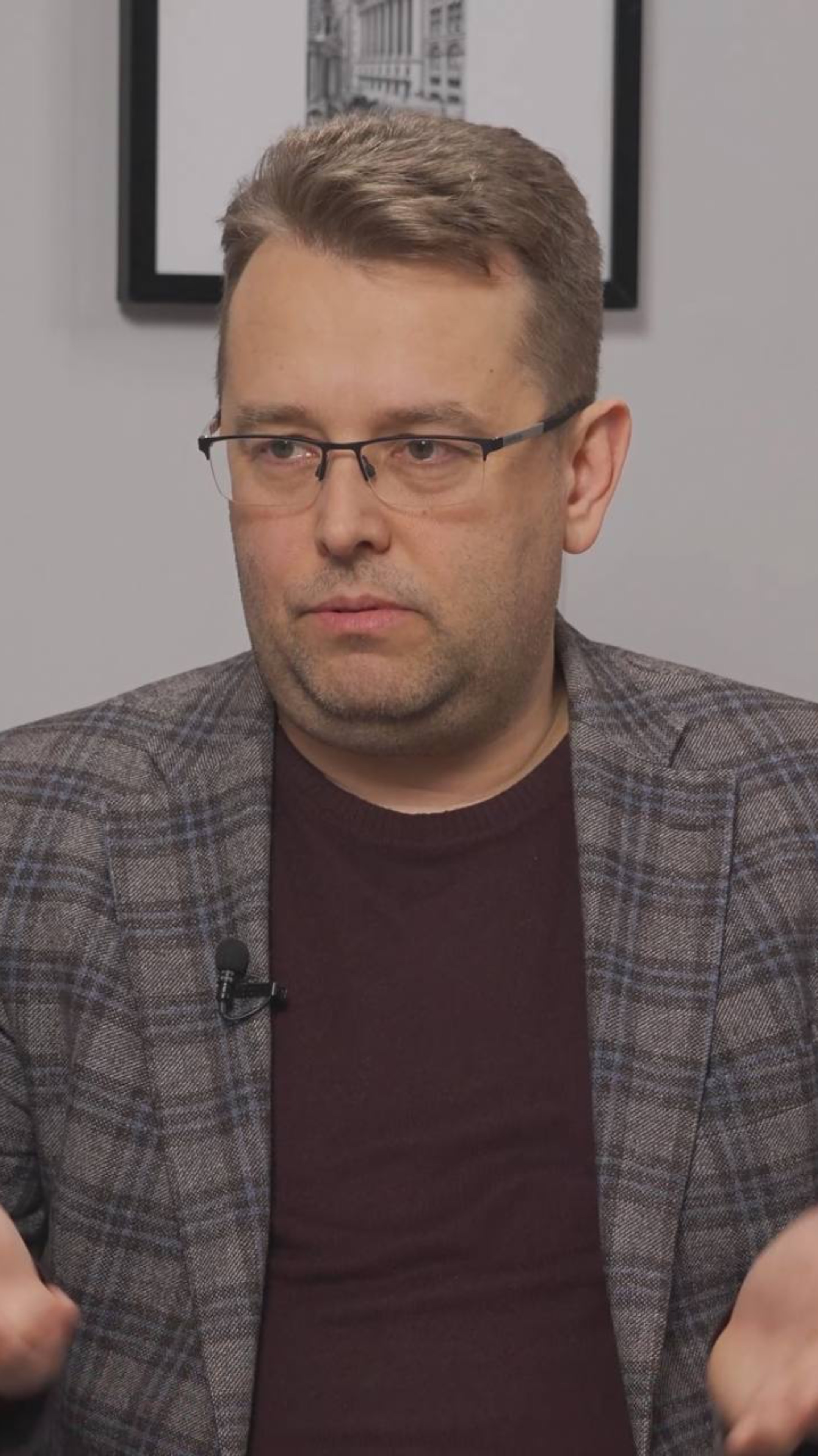 Д. Соколов-Митрич: Журналисты не дают обществу замкнуться в какой-то мифологии ненависти и упрощения