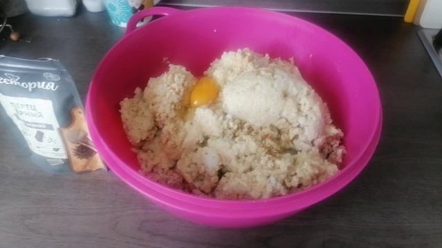Посадили пеларгонии в открытый грунт, вкусные котлеты в духовке. 😉