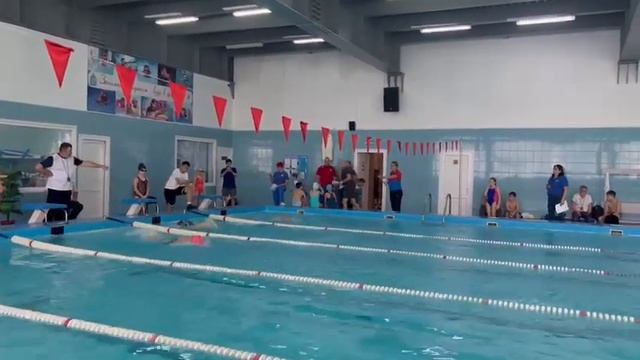 Я в розовой шапке