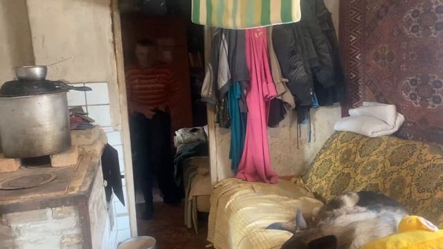Приехали.😊 Обедаем.😊 Какая лопата.😊 А вот и папа.