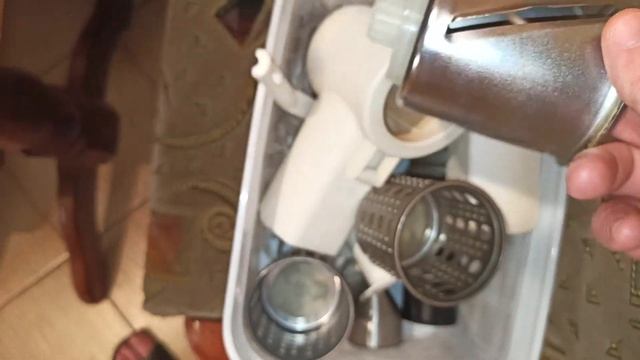 Як ми видавлюємо сік з помідорів і робимо томатний сік