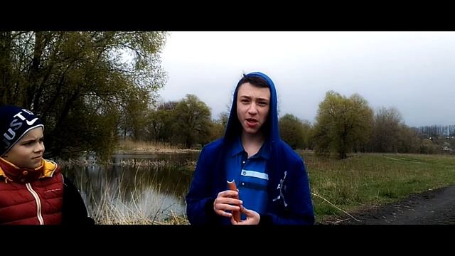 Огород Д��мера McСережа - Между Мной и Сосисочкой Тает Лёд ( Пародия Грибы - Тает ЛЁД)