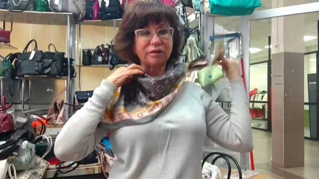 Подарок. Плюс платок или косынка. До конца мая! Стильный образ.