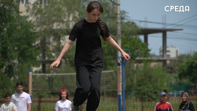 Юные спасатели Каспийска прошли испытания "Школы безопасности" в честь 35-летия МЧС России