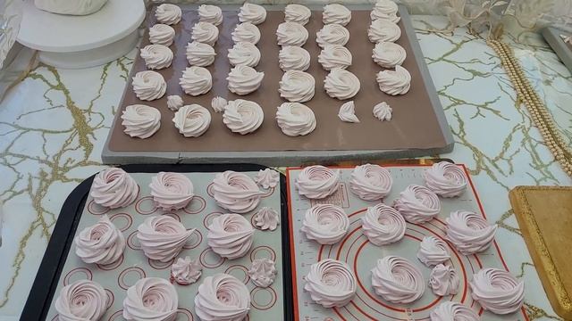 силикон формы гипс ...  не-а...ЕГО ВЕЛИЧЕСТВО ЗЕФИР в пру?