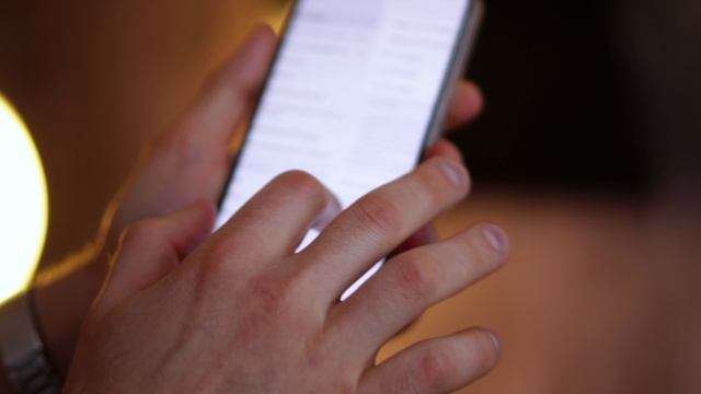 как держать телефон при мобилографу часть 1