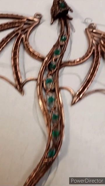 Dragon wire wrap necklace with onyx and labradorites - Дракон ручної роботи з м