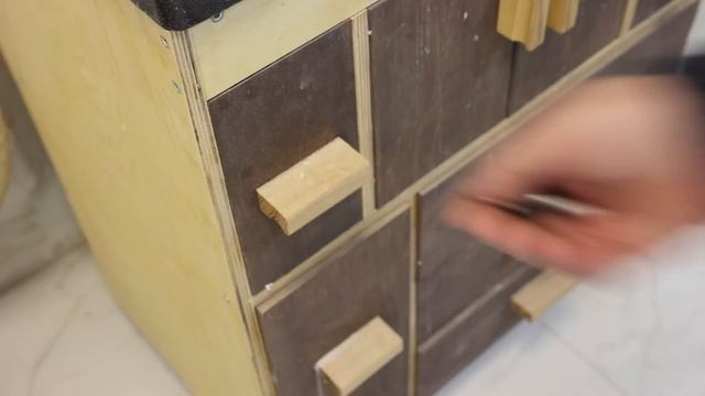 Как сделать Крутой Верстак из только ОДНОЙ доски!