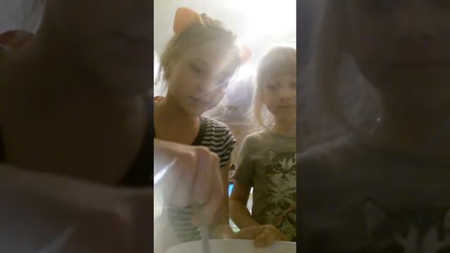 Делаем бомбочки для ванн . Они получились , но телефон был в ремонте .