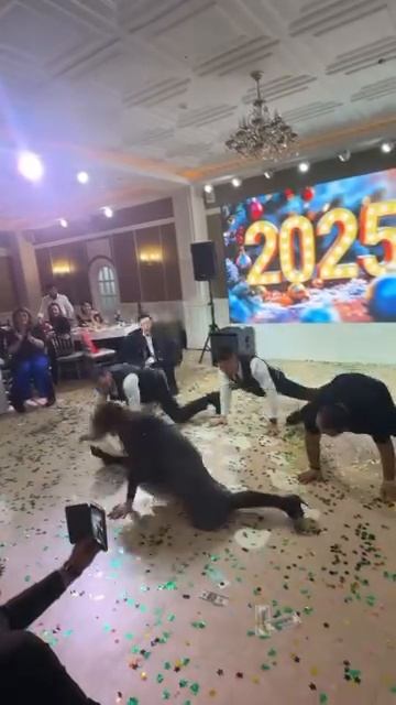 Повторяй за мной