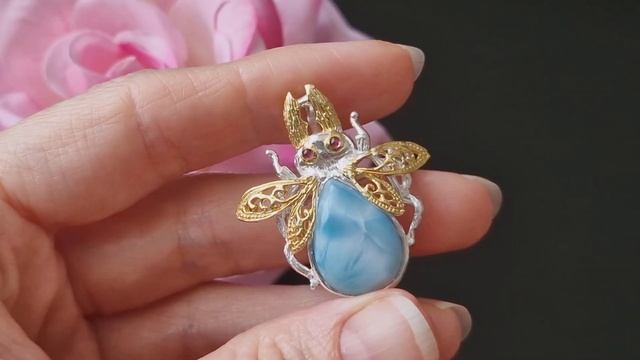 Серебряная брошь/подвеска Жучок с 12-каратным ларимаро