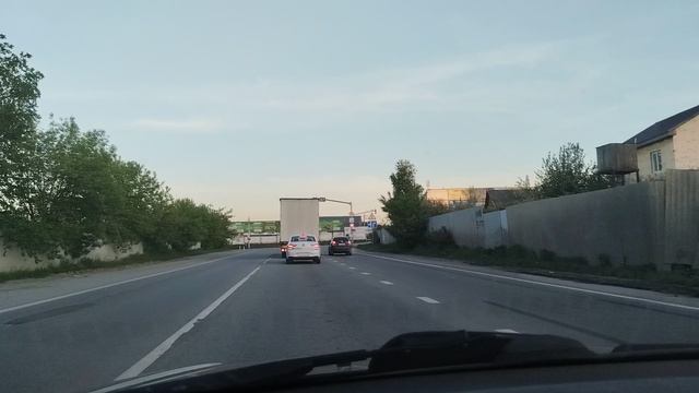 Обзор улиц города, катаюсь на машине