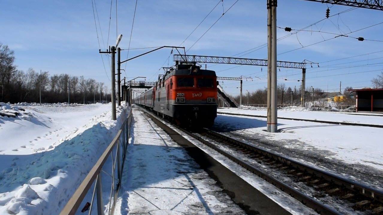 Электровоз ЭП1-282