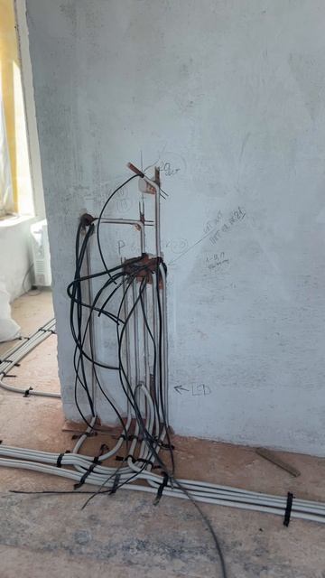 Электрика по полу в частном доме. Электрик в Туле. Электромонтаж Москва.