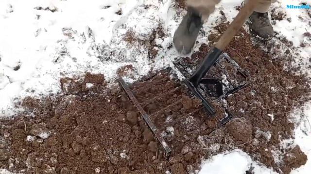 Диво Лопата Кріт Макс