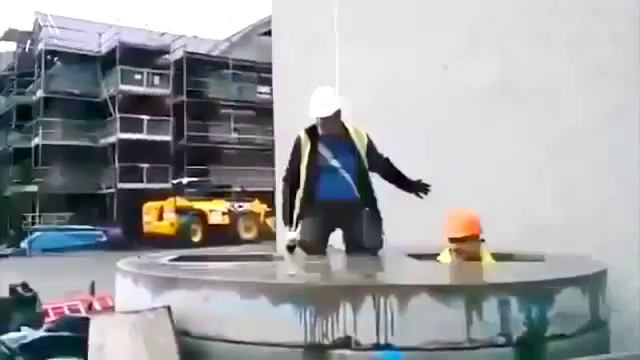 When at work break | Когда на работе перерыв #1