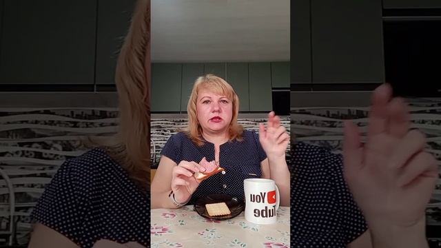 Мукбанг! Сніданок! Накладанці з ковбасою, чай з лимоно?
