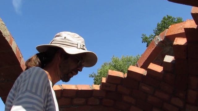 Как живут кирпичи в своде