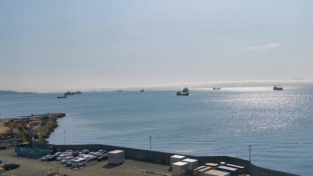 Владивосток, море, Гавань Приморской железной дороги, Амурский залив, 28. 05.2025 г.