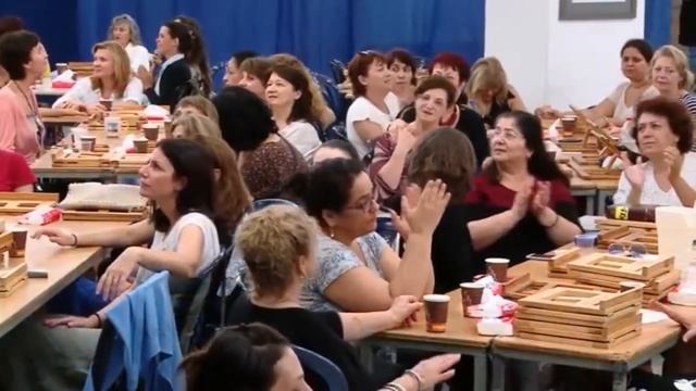 Мировое сообщество женщины ББ -  הכלי העולמי (1)