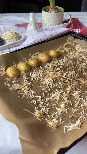 Молодая картошечка пармезаном👍😍