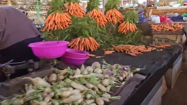 Агадирский рынок богат фруктами, а как готовят свежий