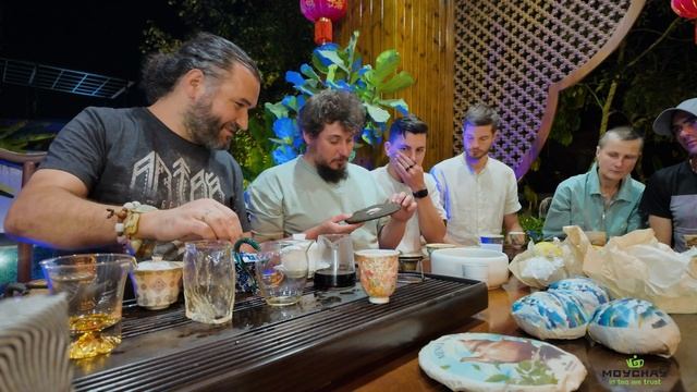 Дегустируем выдержанный Шу Пуэр из Мэнхая от Мойчай
