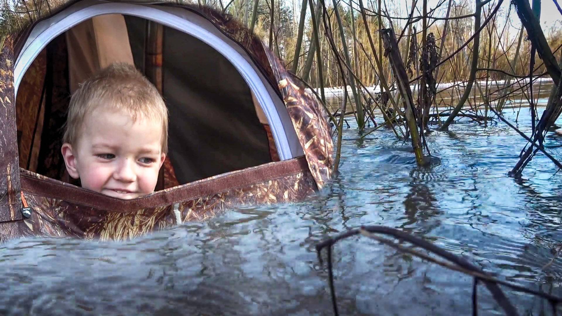 АПРЕЛЬСКИЙ ПОХОД СКВОЗЬ СНЕГА С ПАЛАТКОЙ УП-2 МИНИ БЕРЕГ ВСЕЙ СЕМЬЕЙ НА РЕЧКУ КИРЖАЧ. DJI Mini 4 Pro