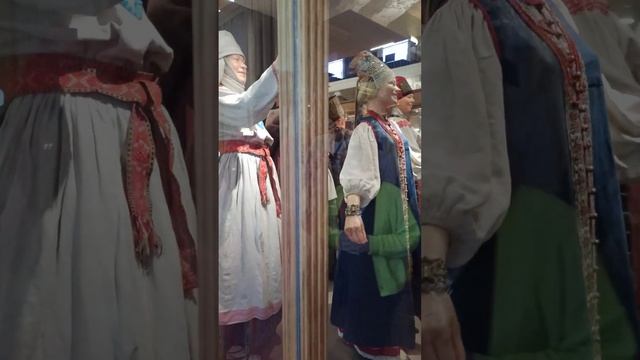 Экспозиция "Многонародная Россия" в Кунсткамере. Фест?